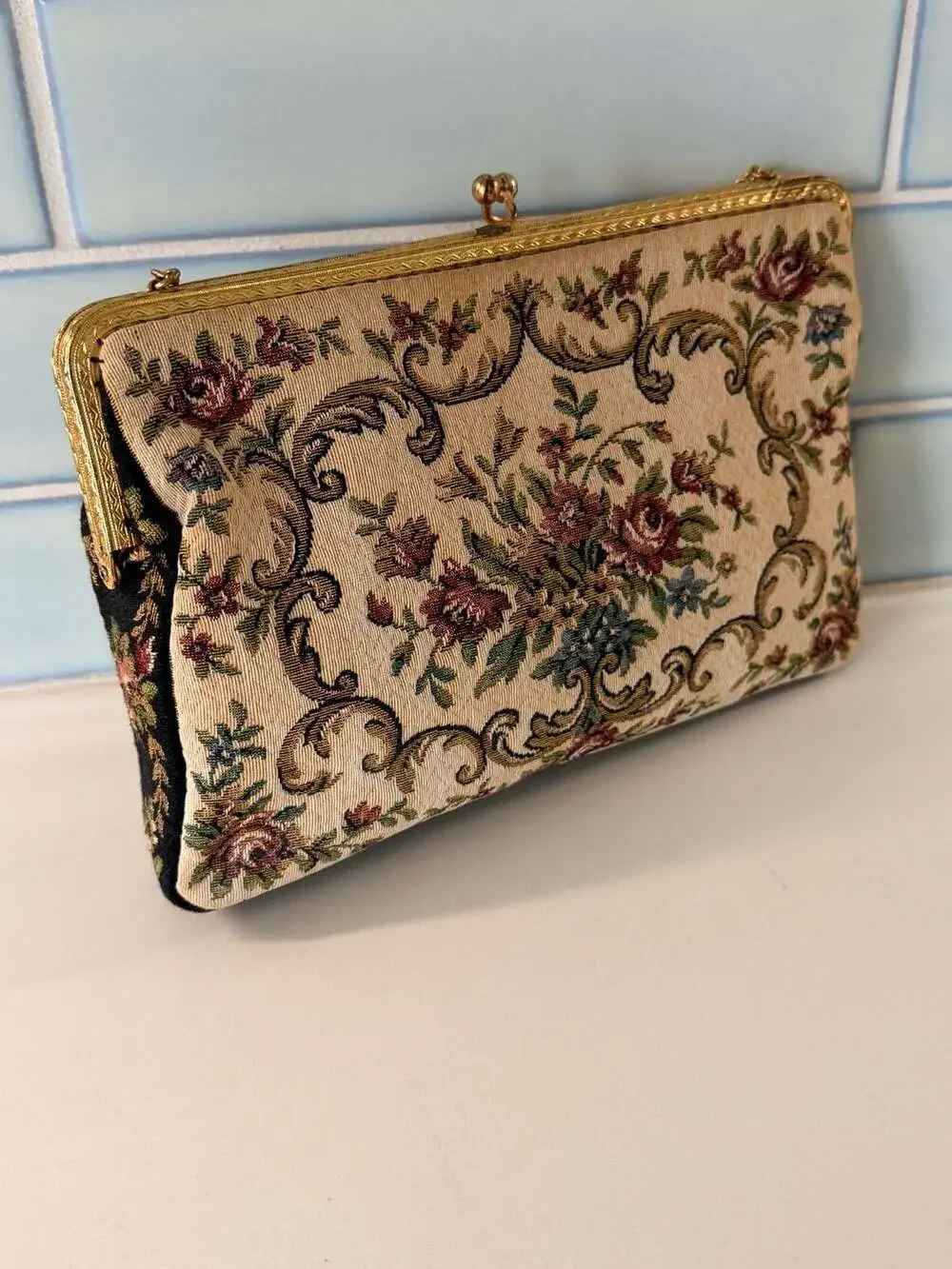 Vintage 1950s Tapestry Evening Bag - kiss Closure - brass like metal strap